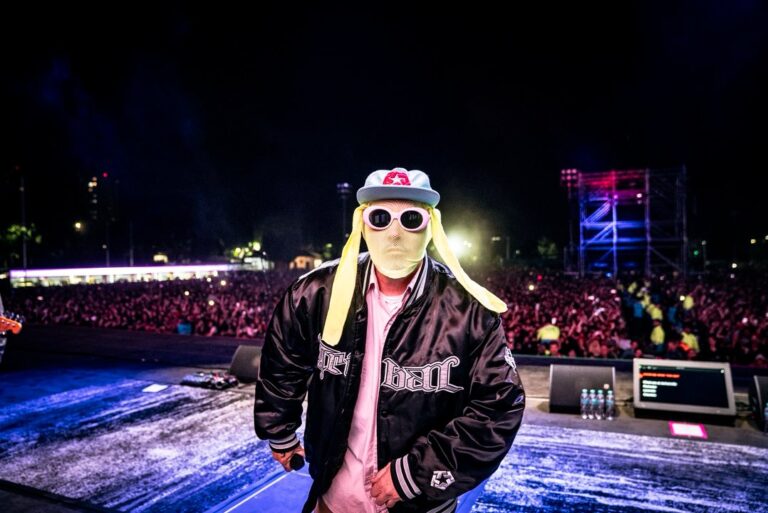 Limp Bizkit desató el caos y la nostalgia en el festival Loserville