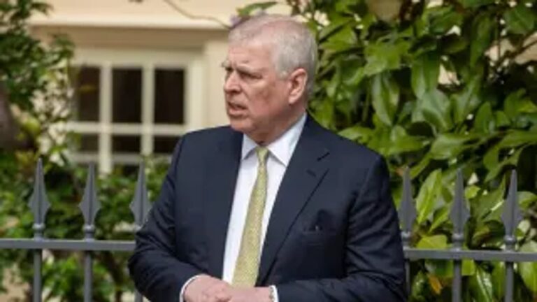 Reino Unido: el Gobierno considera eliminar a Andrés de la línea de sucesión real