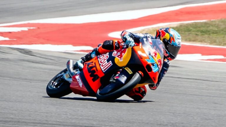 Moto3: Valentín Perrone perdió la victoria en la última vuelta y terminó cuarto en Austin