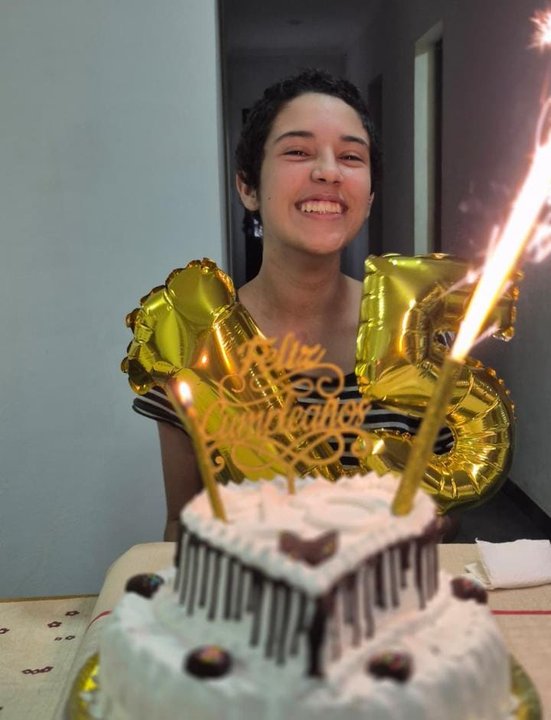 “Se hizo todo lo posible”: el pedido urgente de una madre por tratamiento para su hija de 15 años