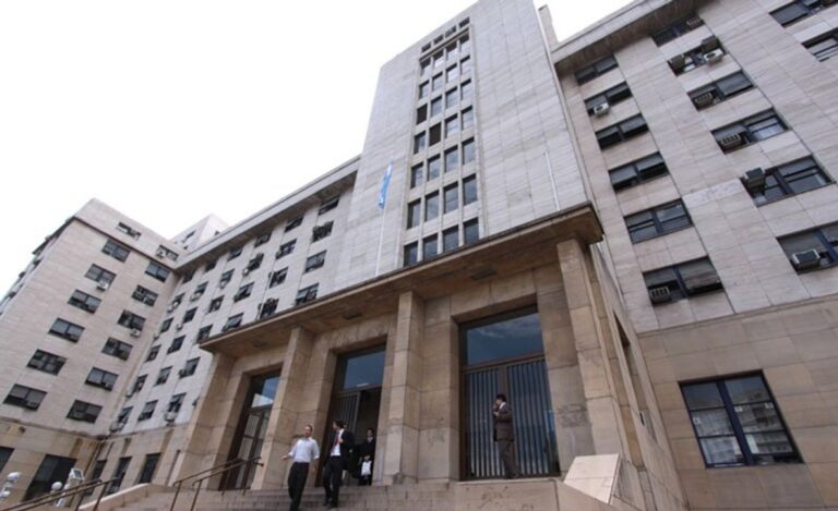 Apartan al juez Lijo por sus dichos sobre víctimas de trata y por aceptar un premio