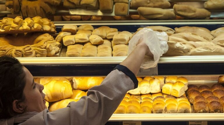 Panaderos alertan por suba de costos y caída de ventas: en Tucumán ya cerraron 32 locales en 18 meses